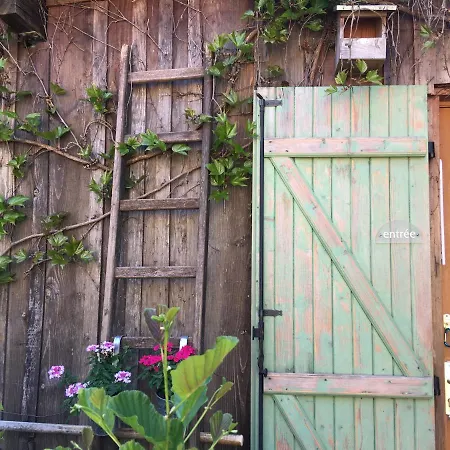 Bed And B Les Truffieres فندق مبيت وإفطار 3*